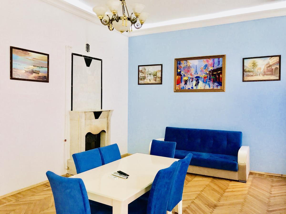 Check-In Apartment Near Fountain Square Vidadi Str Bakú Exterior foto